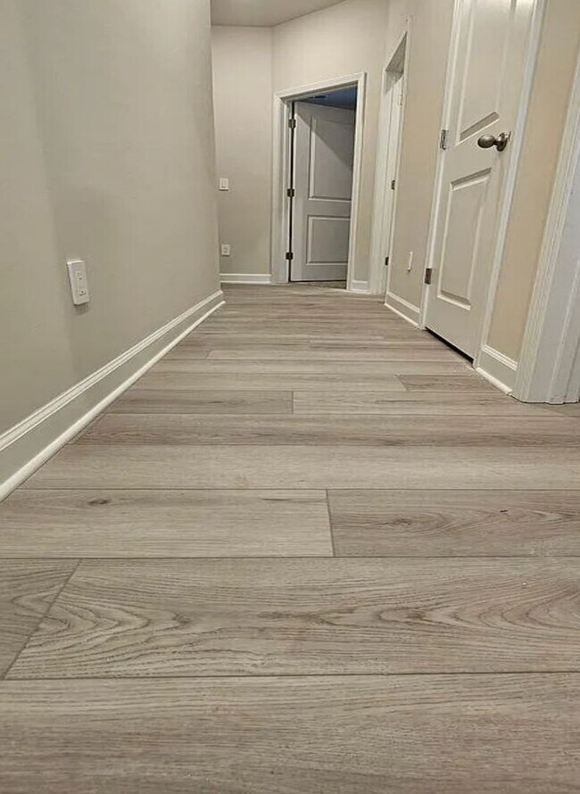 Building Photo - A Place to Call Home in Cypress Ridge 3 Bedroom Rental