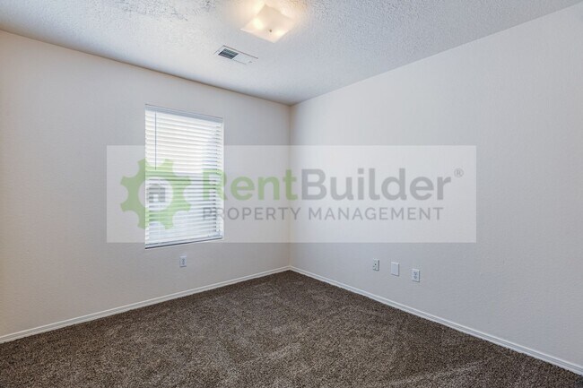 Building Photo - 10532 Ramah Dr NW
