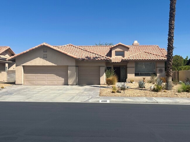 Primary Photo - 40180 Eastwood Ln
