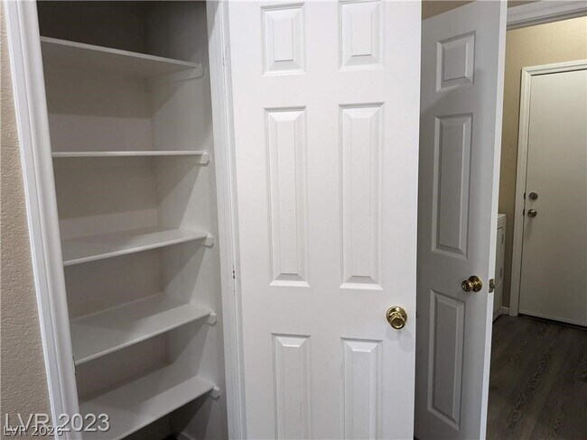 Building Photo - 6298 W Levi Ave