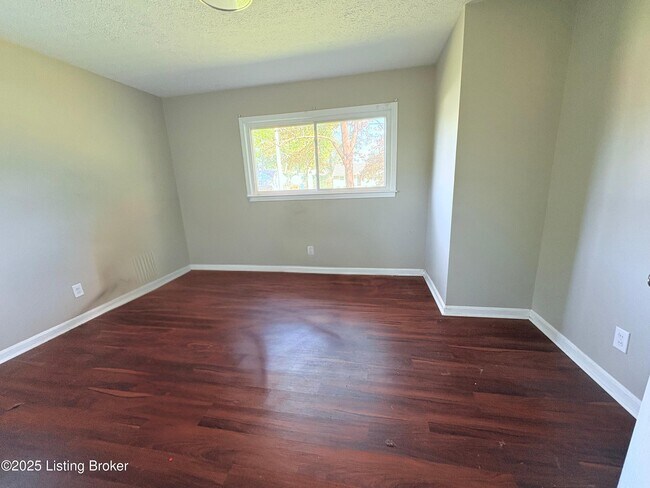 Building Photo - 5516 Brokers Tip Ln