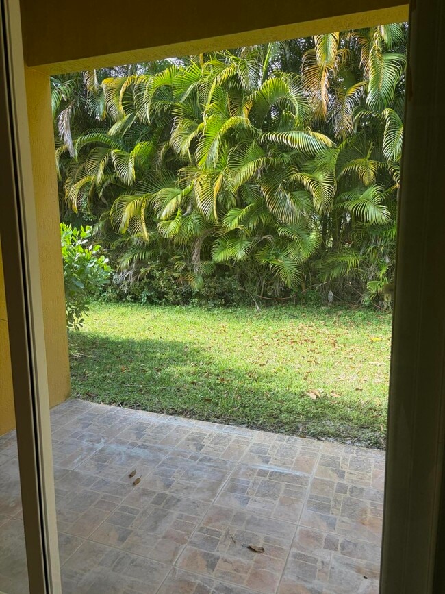 Building Photo - 4171 Gulfstream Rd