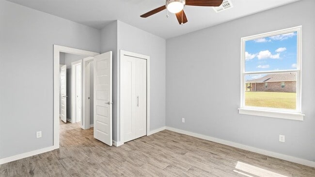 Building Photo - 213 Olde Ml Ct