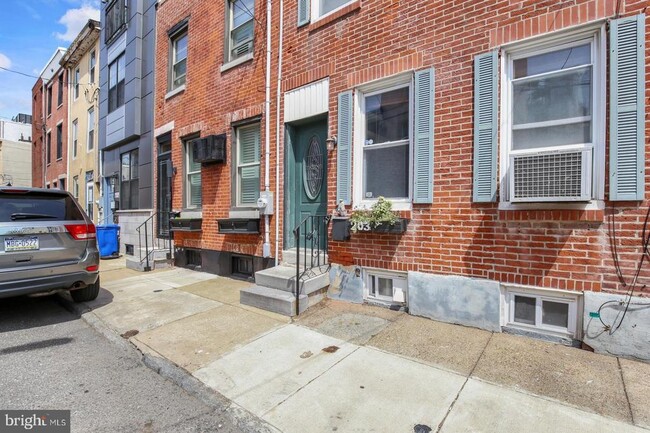 Building Photo - 203 Wilder St
