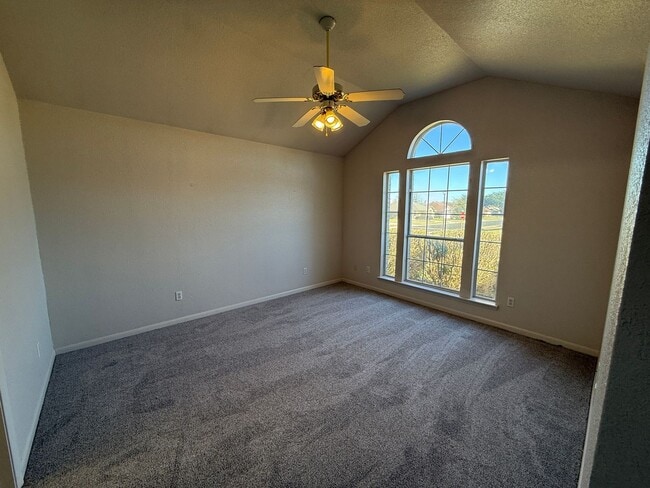 Building Photo - 4801 Lindsey Dr