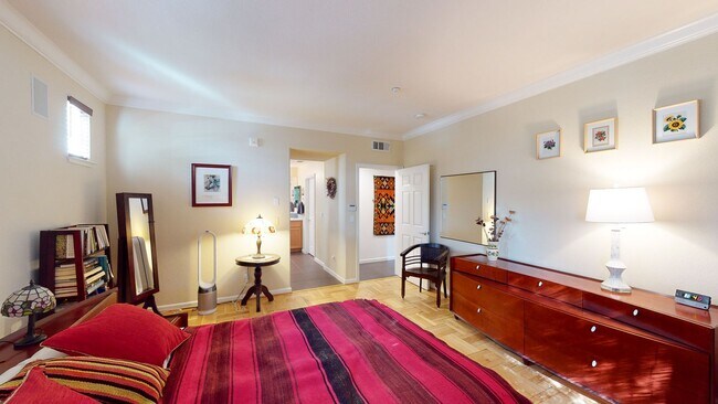 Building Photo - Beautiful Mediterranean-style Livermore Condo!