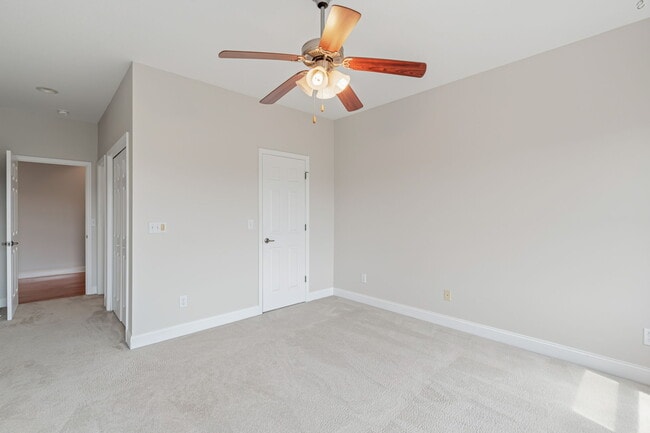 Building Photo - 104 Sunali Ln