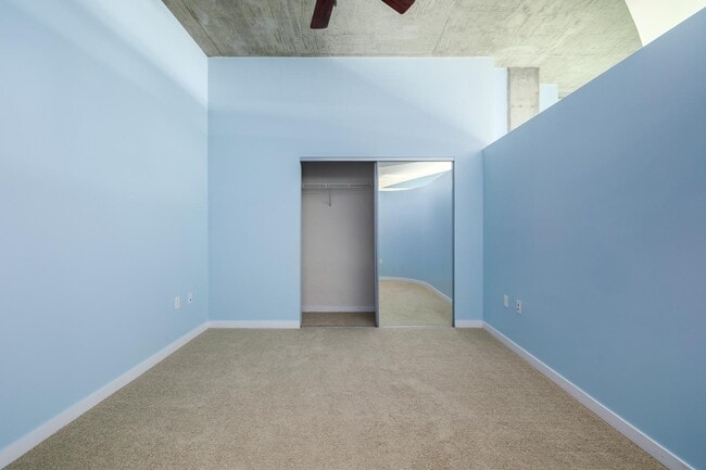 Building Photo - 1700 Bassett St
