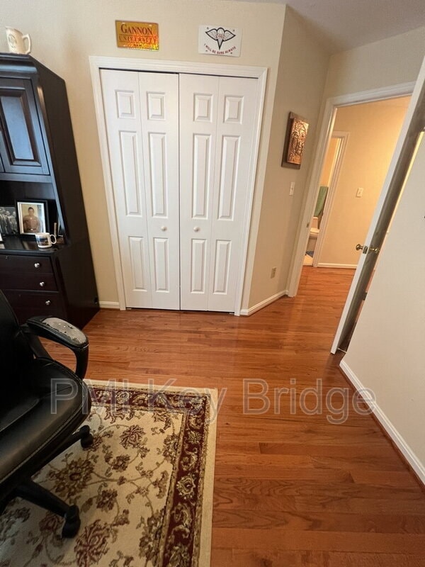 Building Photo - 7427 Salford Ct