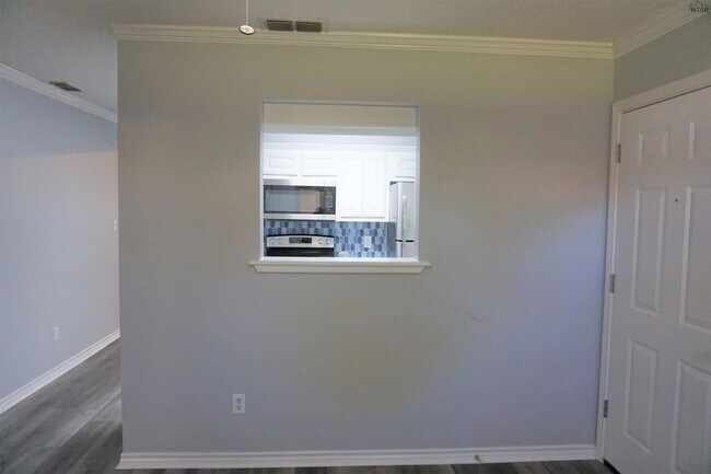 Building Photo - 5216 Brookwood Dr