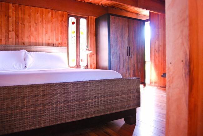 Building Photo - 341 Harbor View Ave