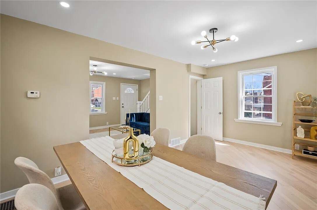 Building Photo - 362 Marshall Ave