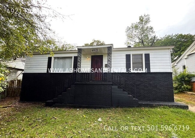 Primary Photo - 4921 Francis St