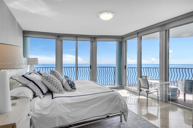 Building Photo - 1500 Ocean Dr