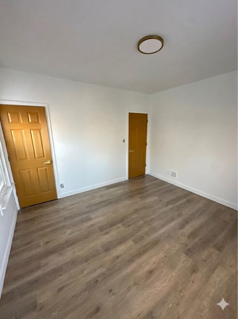 Building Photo - 16175 Fairfield St