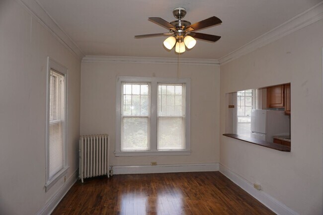 Building Photo - 13 - 14 Oak Grove