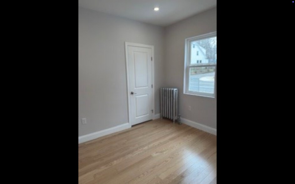 Building Photo - 316 Albion St