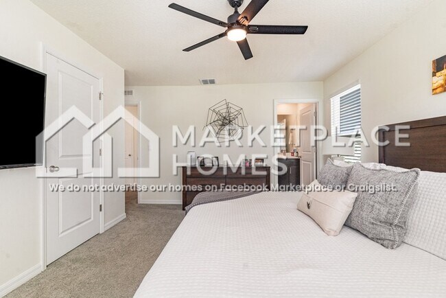 Building Photo - 6687 SW 81st Lp