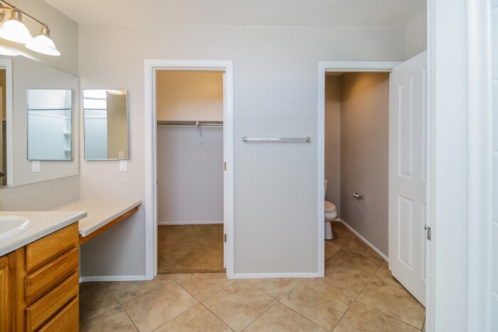 Building Photo - 40275 W Helen Ct