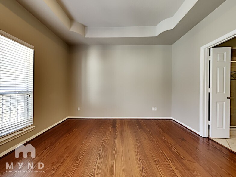 Building Photo - 1304 Dart St