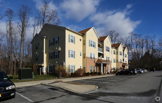 Spring Manor Spring Manor - 600 Spring Manor Cir Poughkeepsie NY 12601 | Apartment ...
