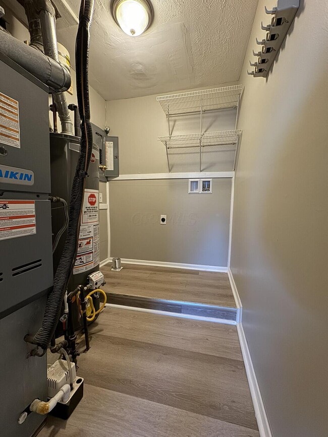 Building Photo - 601 Kenny Ln