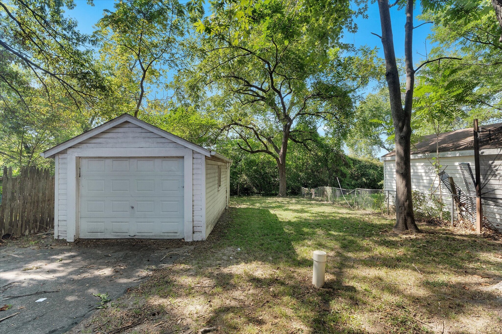 Building Photo - 10063 Diamond Dr