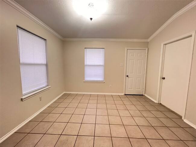 Building Photo - 4714 Garden Meadow Dr