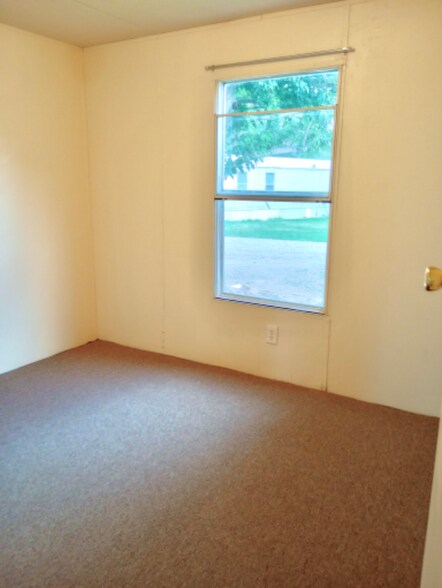 Building Photo - 6345 N Dona Ana Rd