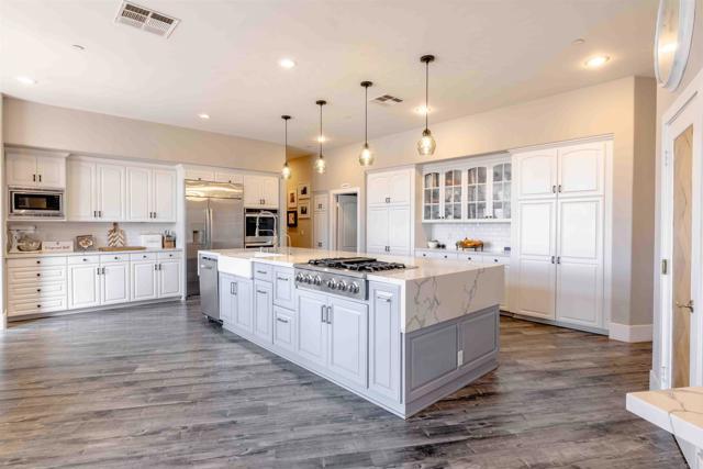 Building Photo - 15263 Presilla Dr