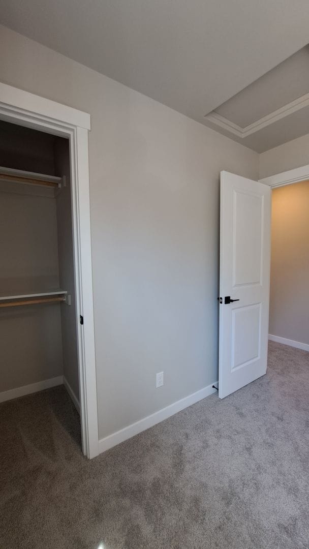 Building Photo - 3111 E Camellia Way