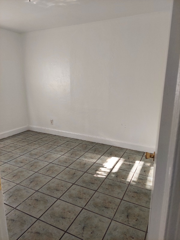 Building Photo - 2513 Grant St