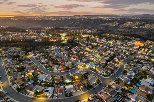 Building Photo - 7630 Andasol St