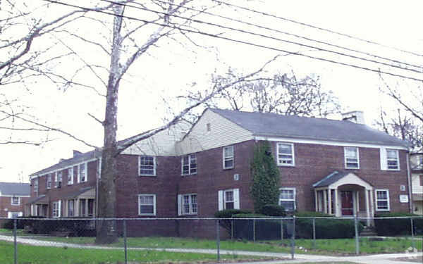 Primary Photo - Blair Beacon Apartment Homes