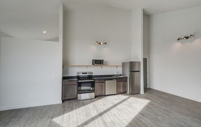 Building Photo - Our Only Penthouse available
