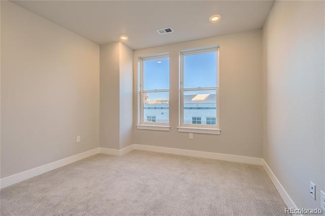 Building Photo - 20 Wilcox St