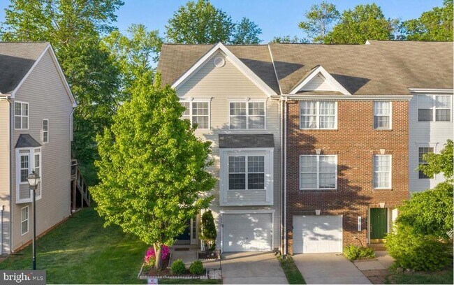 Building Photo - 20467 Blue Heron Terrace