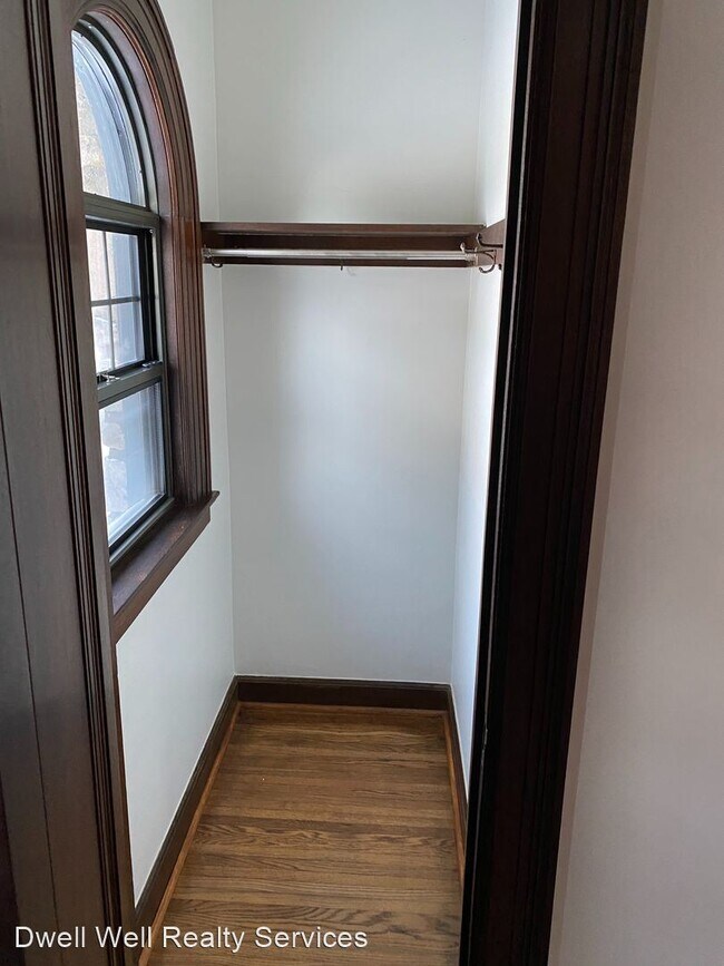 Building Photo - 2 br, 1.5 bath House - 1540 S Gary Ave