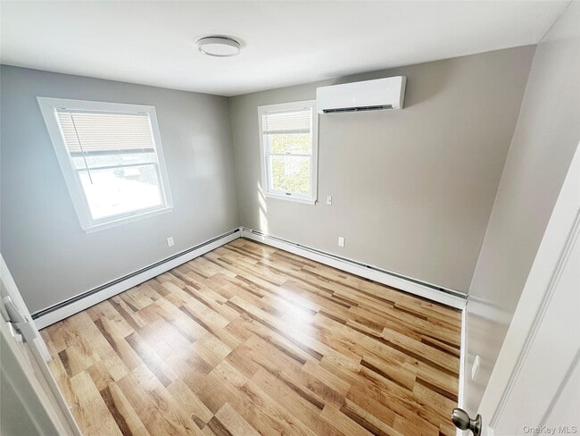 Building Photo - 15 Mida Ct