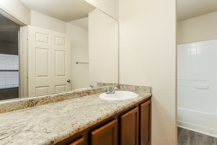 Building Photo - 5519 Degan Way