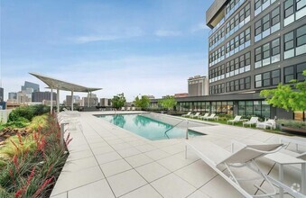 Building Photo - Stunning 1 Bedroom, 1 Bathroom Urban Oasis...