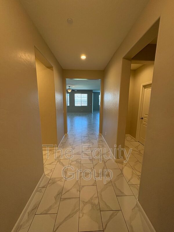 Building Photo - 2310 Cortner St
