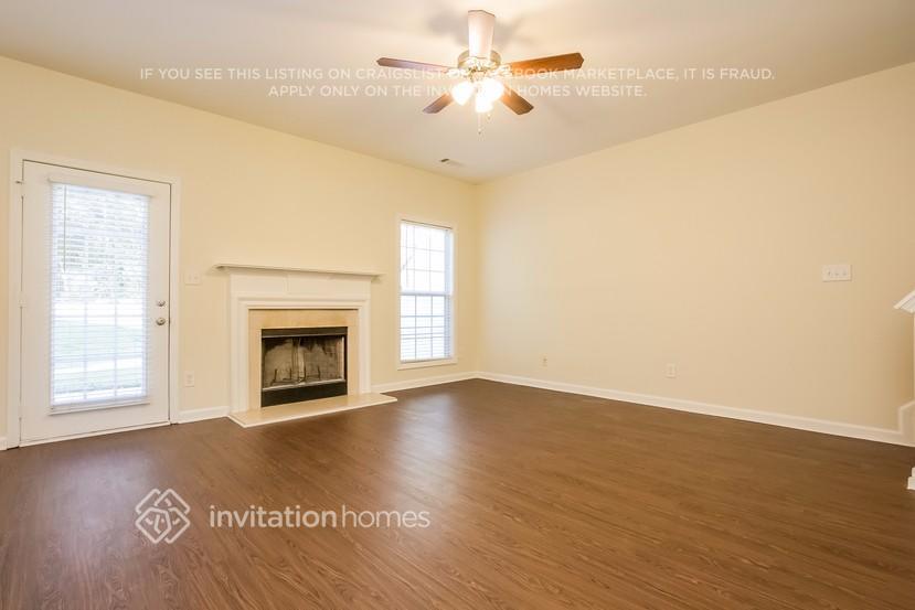 Building Photo - 2652 Sedgeview Ln NE