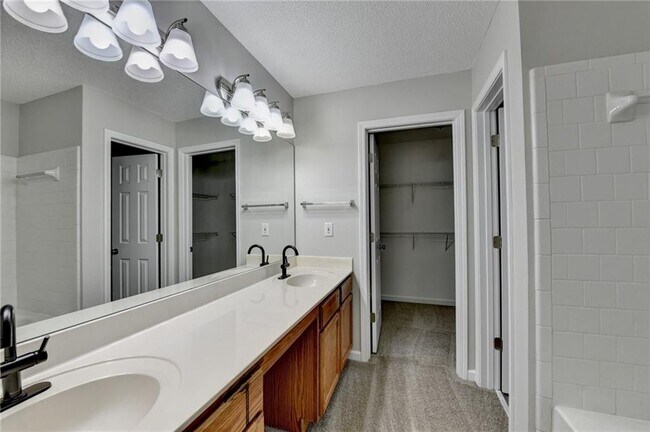 Building Photo - 3415 Oxwell Dr NW