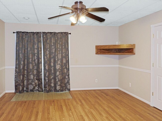 Building Photo - 3144 Holland Cliffs Rd