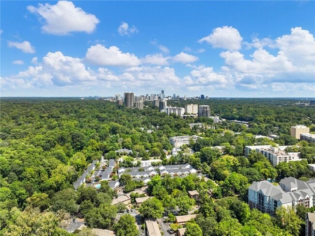 Building Photo - 115 Biscayne Dr NW