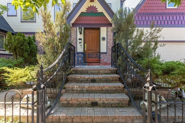 Building Photo - 88 W Irvington Pl