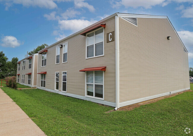 Building Photo - Quail Run at Meadow Springs