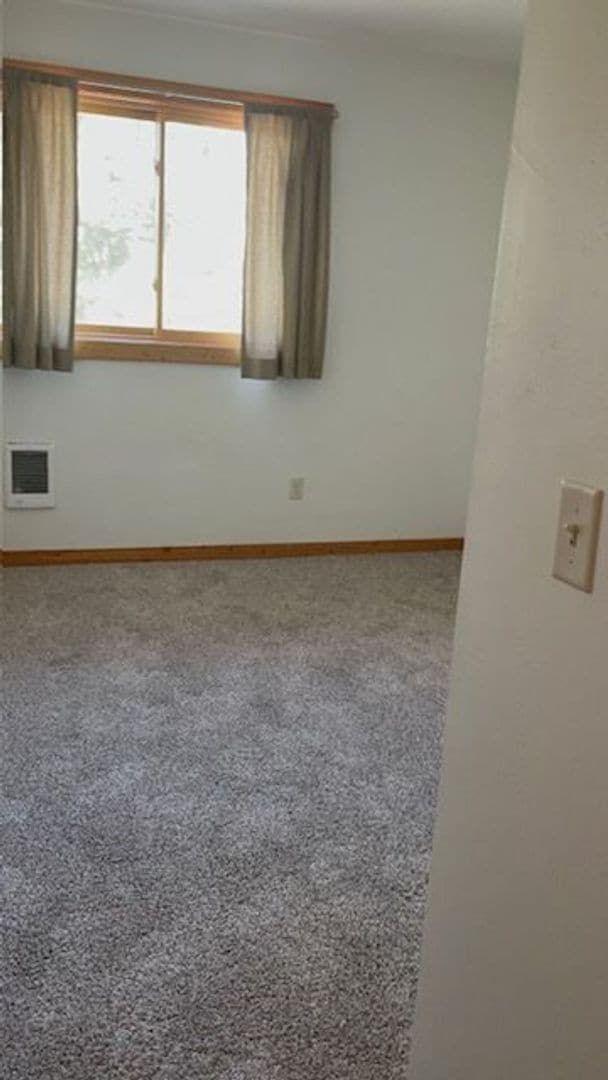 Building Photo - Modern two bedroom Condo Downtown