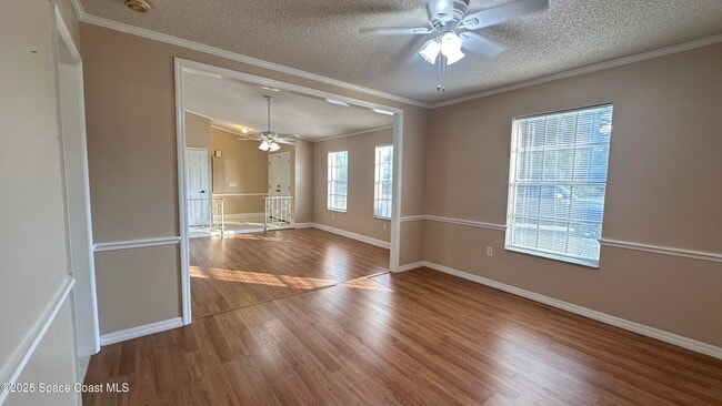 Building Photo - 301 Nesbitt St